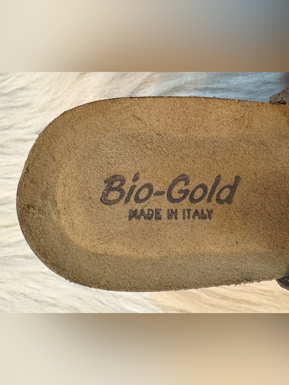 Bio-Gold Women’s Platform Wedge Sandals Perforated Suede Cork Gray Size 8 EUC - Picture 8 of 10